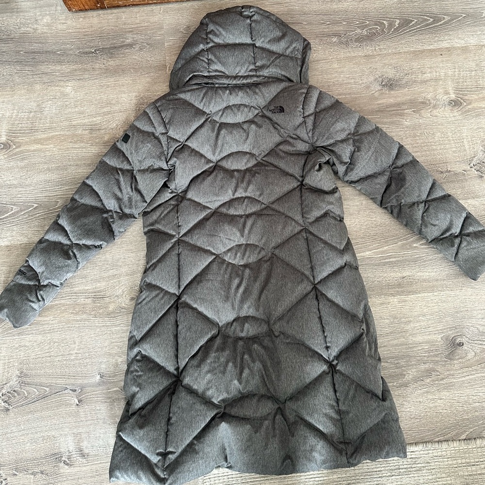 The North Face - Women’s Goose Down Parka - Size Small - Picture 9 of 10